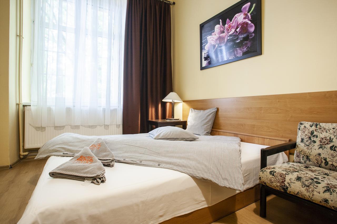 Bed and Breakfast Momotown Privates Cracovia Exterior foto