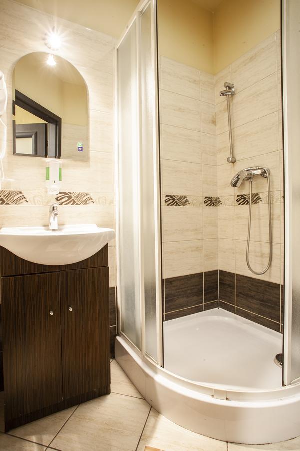 Bed and Breakfast Momotown Privates Cracovia Exterior foto