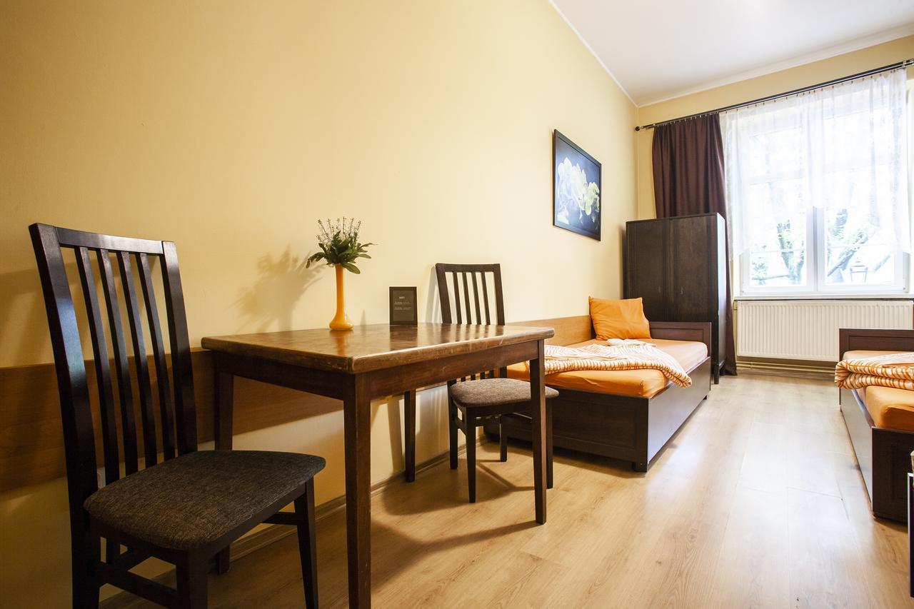Bed and Breakfast Momotown Privates Cracovia Exterior foto