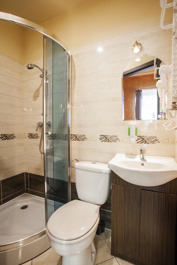 Bed and Breakfast Momotown Privates Cracovia Exterior foto